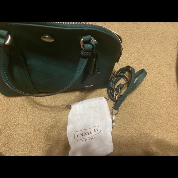 Teal coach purse with straps - Picture 3 of 3